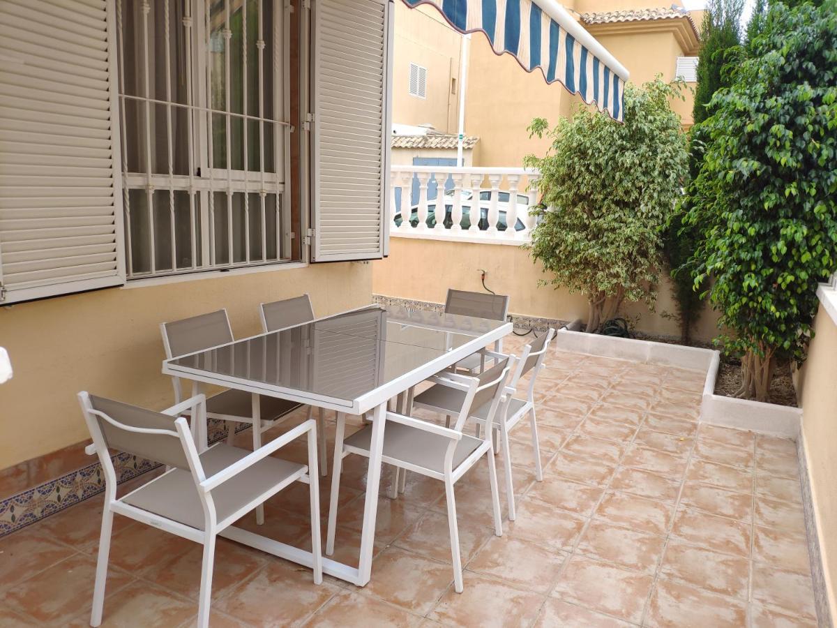 גראן אלקנט Bungalow Cerca Playa מראה חיצוני תמונה