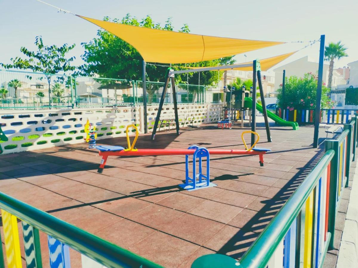 גראן אלקנט Bungalow Cerca Playa מראה חיצוני תמונה